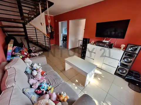 Casa 3 ambientes con 1 baño