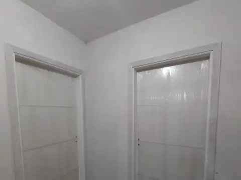 Luis Cándido Carballo 575 , Piso 1