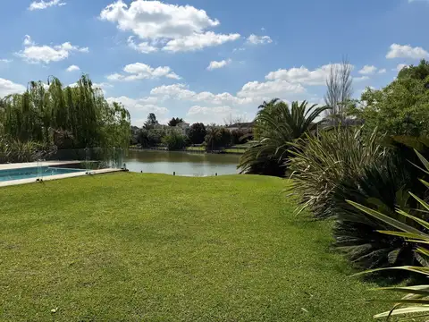 Casa en Alquiler al Noreste