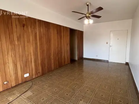 Departamento en Venta en Parque Chacabuco, USD 120.000