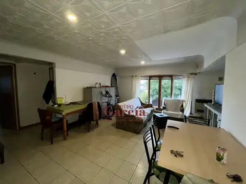 Uruguay 3300, Piso 1