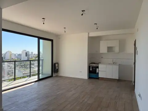 Pergamino 100, Piso 4