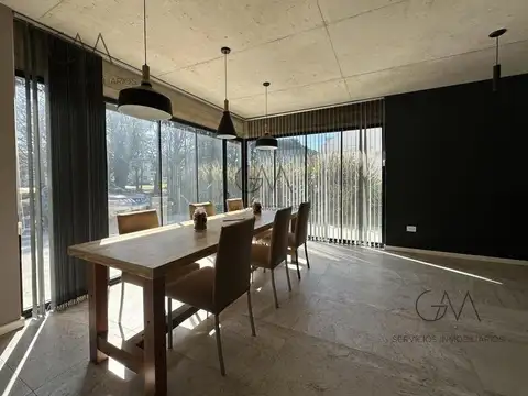 Casa en Alquiler de 3 dormitorios