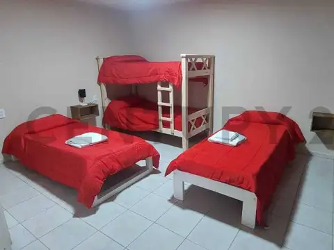 Casa 6 ambientes con 2 baños