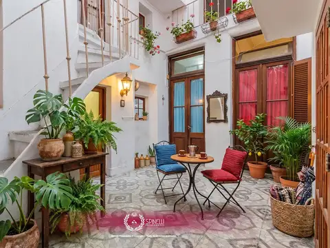 Venta departamento tipo PH 4 ambientes dependencia 89M² patio central en San Cristóbal contrafrente