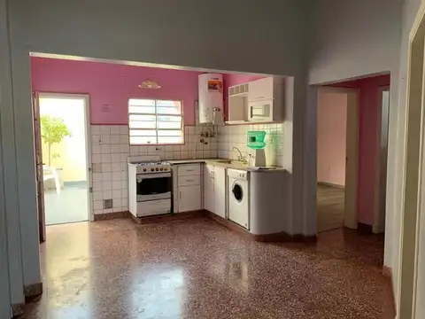 DEPTO T/CASA AL FRENTE CONDARCO AL 200 WILDE