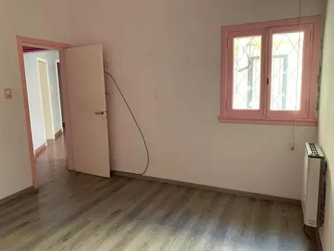 Depto Tipo Casa en Alquiler de 3 ambientes