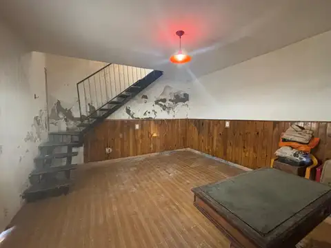 Depto Tipo Casa en Venta en Castelar, USD 45.000