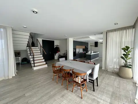 Casa en Venta en Coronel Brandsen, USD 550.000