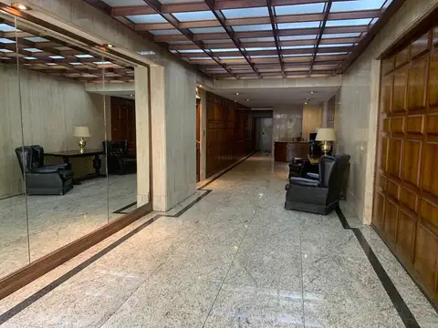 Av. Pres. Manuel Quintana 400, Piso 10