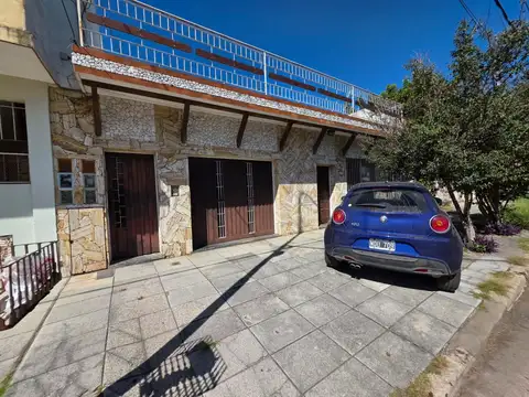 EN VENTA EN CIUDADELA CASA DE 3 AMBIENTES SOBRE LOTE DE 170M2 - FICHA 10359