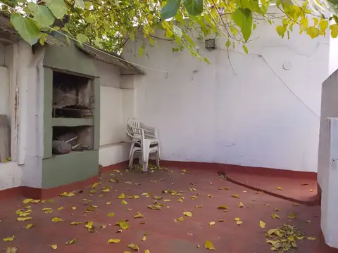 Muy Lindo PH con Patio y Terraza en Increíble Zona, a m Pedro Goyena