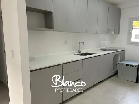 Departamento en Alquiler en La Lonja, USD 900