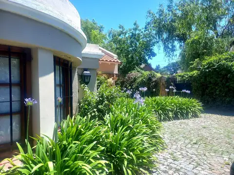 Casa en alquiler temporal- 2da de enero - febrero 2026- Bella Vista