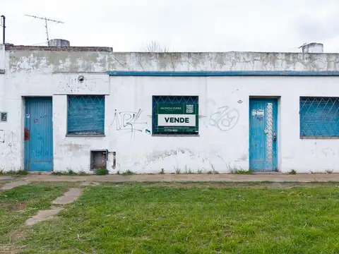 Venta lote en Villa Luzuriaga.