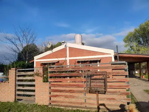 LOS JILGUEROS 100, Piso -