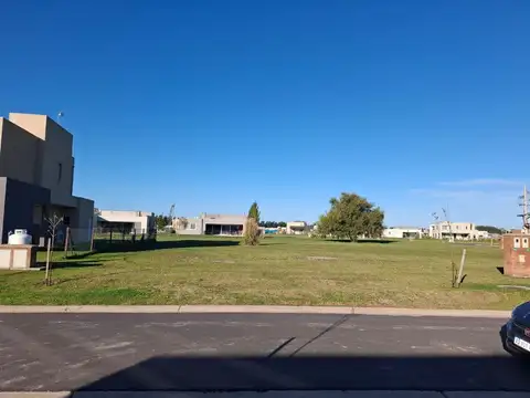 Barrio Canning Village