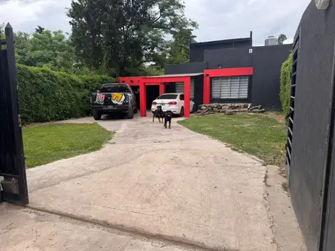 CASA EN VENTA EN PARQUE LELOIR - ITUZAINGO