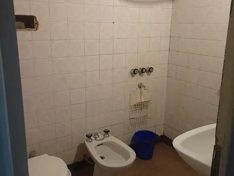 Casa en Alquiler en Azcuenaga, $ 550.000