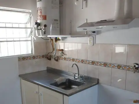 Departamento céntrico en alquiler, Gral. Las Heras. L80036-1