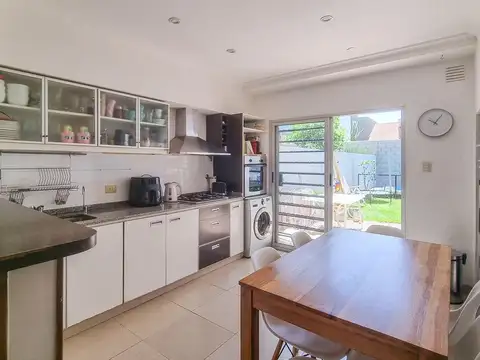 Depto Tipo Casa en Venta de 4 dormitorios