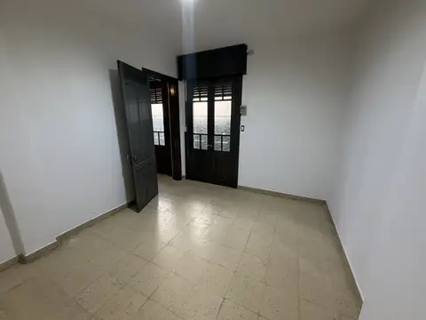 Depto Tipo Casa en Alquiler en Villa Lugano, $ 950.000