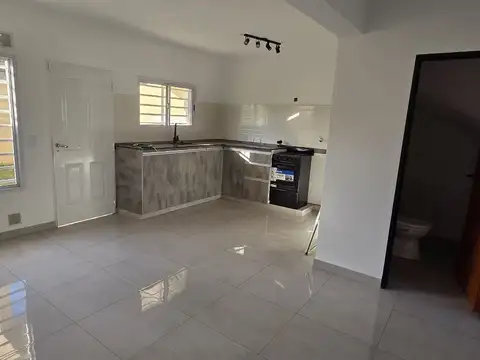 Venta duplex 4 ambientes con terraza y parrilla- Los Polvorines