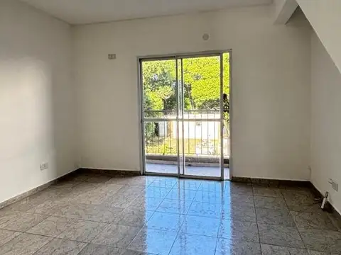 Departamento en Alquiler en Platanos, $ 450.000