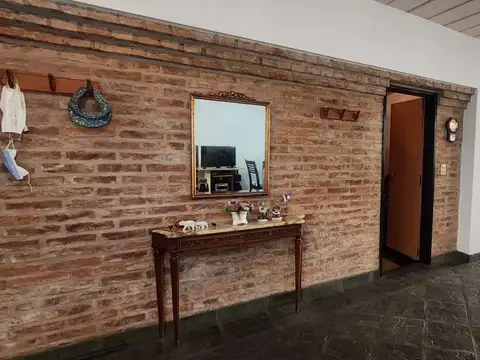 Casa en Venta en Urquiza R, USD 385.000