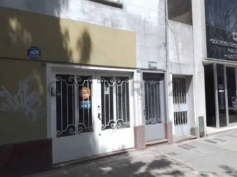 3 e/ 41 y 42 , Piso 0