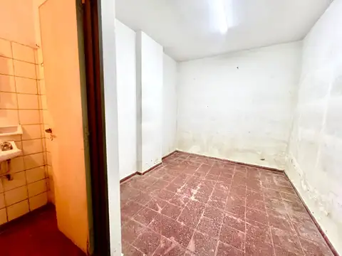 Local en Alquiler en San Isidro Centro, $ 650.000