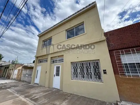 Depto Tipo Casa en Alquiler de 3 ambientes