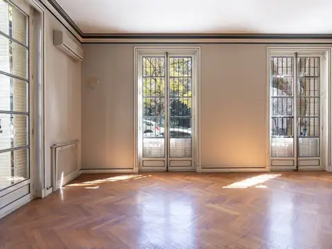 Departamento 9 ambientes con 4 baños