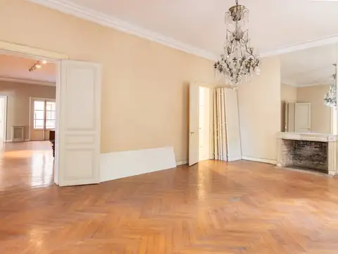 Departamento en Venta de 9 ambientes