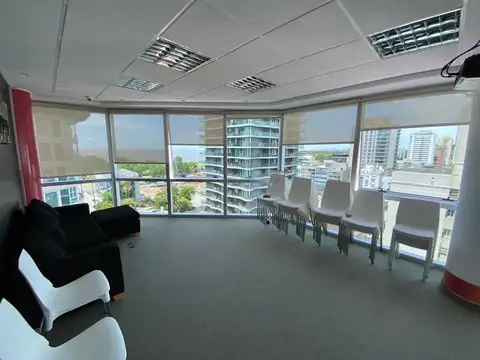 Oficina en Venta al Este