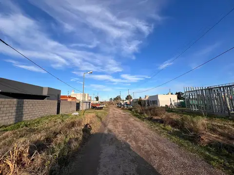 Terreno en Venta en Melchor Romero, USD 9.900