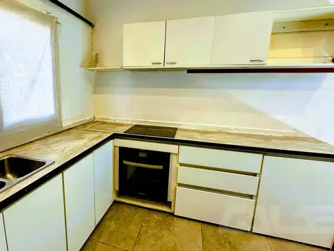 Depto Tipo Casa en Venta 8 años