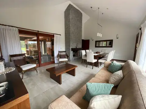 Casa en Alquiler Temporal de 5 dormitorios