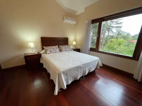 Casa en Alquiler Temporal en Cantegril, USD 17.600