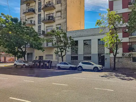 OPORTUNIDAD   PH de 4 ambientes AL FRENTE CON TERRAZA