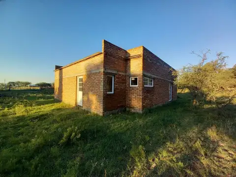 Terreno en Almirante Brown entre Alsina y Comercio