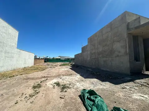 Terreno en Venta en Russell, USD 40.000