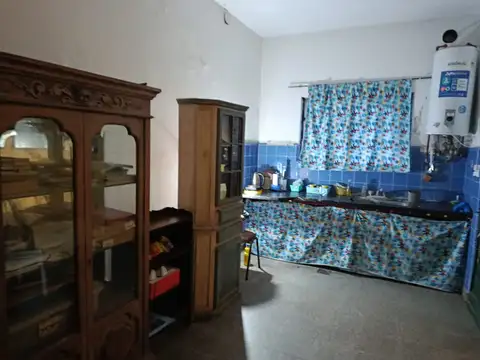 Oficina 4 ambientes con 2 baños