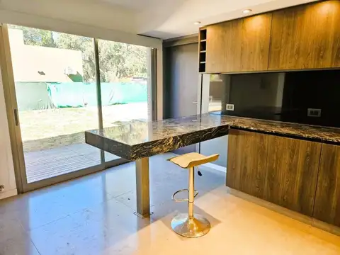 CALIDAD CONSTRUCTIVA Y DISEÑO - MINIMALISTA - INIGUALABLE UBICACIÓN