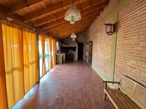 RAFAEL CALZADA casa en venta OPORTUNIDAD 5 ambientes