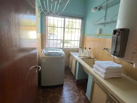 RAFAEL CALZADA casa en venta OPORTUNIDAD 5 ambientes