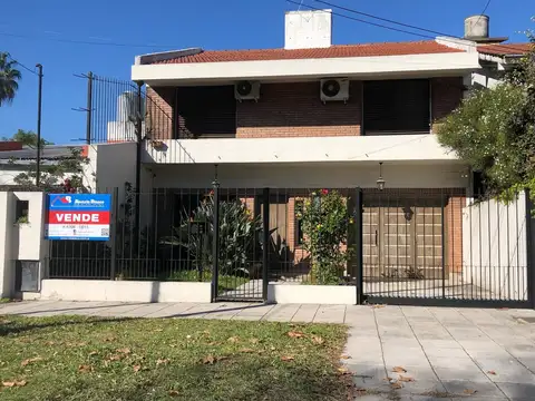 Casa en Venta en Rafael Calzada, USD 150.000