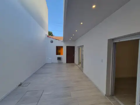 Casa en Alquiler al Este