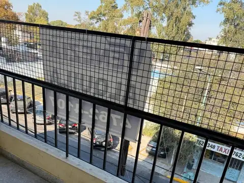 3 ambientes amplios y luminoso en excelente ubicación