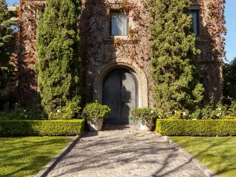 Tortugas Country Club Espectacular Casa vista al polo